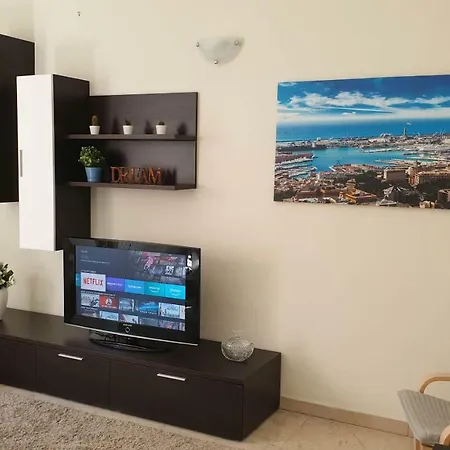 Assarotti Centre Διαμέρισμα